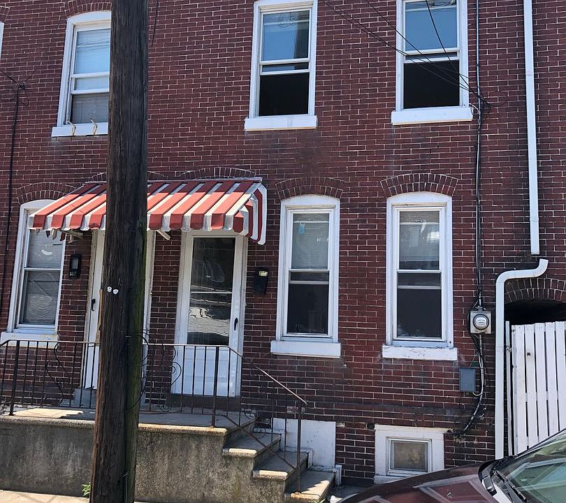 1st image of 825 Beatty St