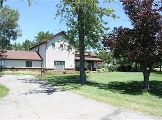 15452 King Rd, Bowling Green, OH 43402