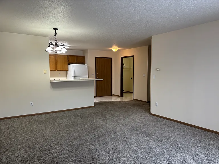 SunWest II Apartments — Photo 3