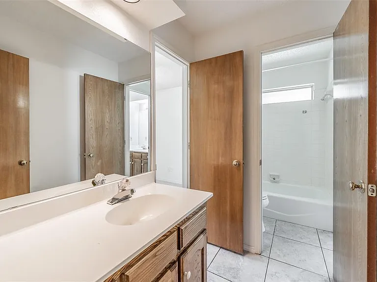 JACK AND JILL BATHROOM