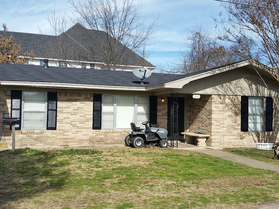 1st image of 731 E San Antonio Ave