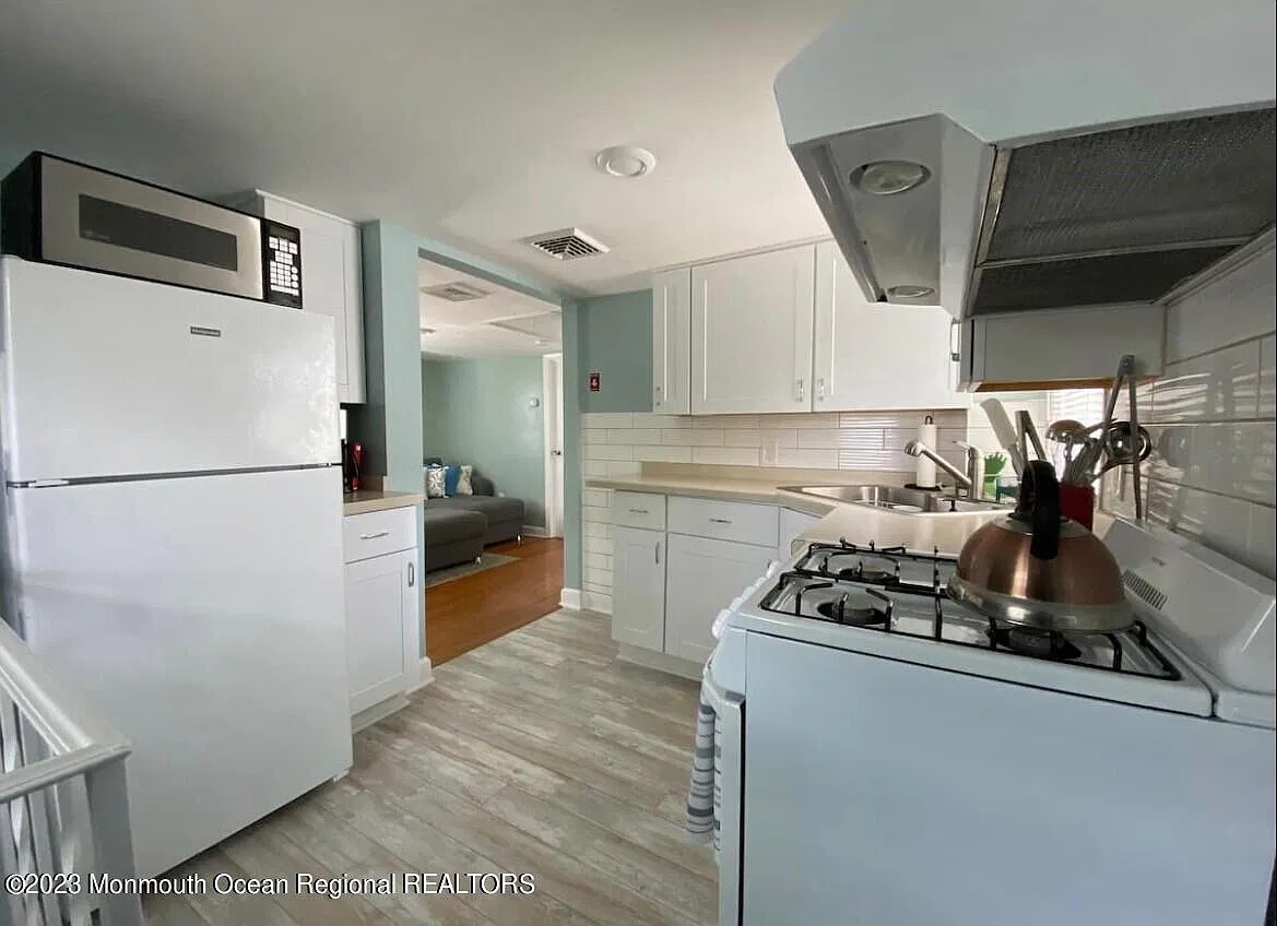 2 bed, $2,800 — Photo 3