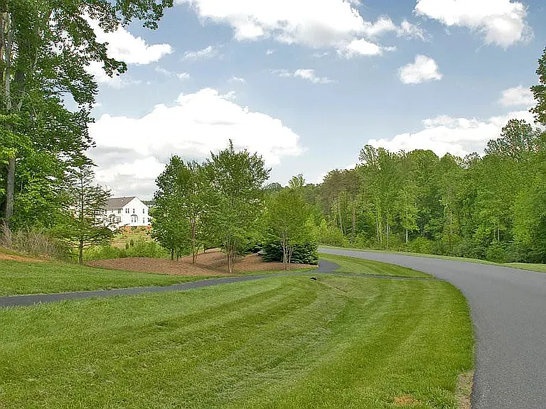 3383 Turnberry Cir — Photo 30