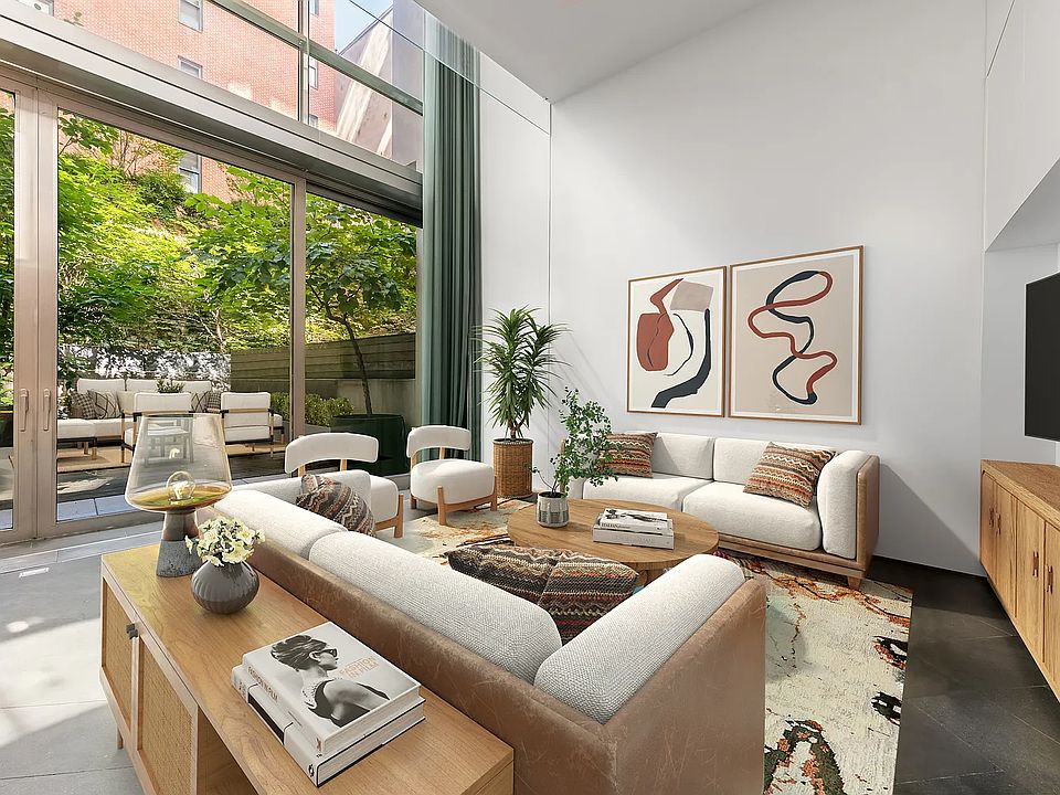 1st image of 33 Vestry St #Townhouse