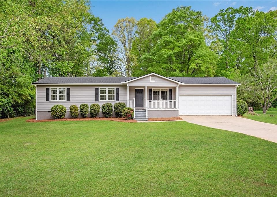 1st image of 2749 Majestic Cir