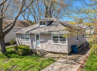 17545 Reenders St, Spring Lake, MI 49456