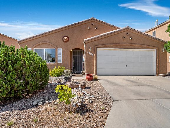 2nd image of 1405 Villa Lila St NE