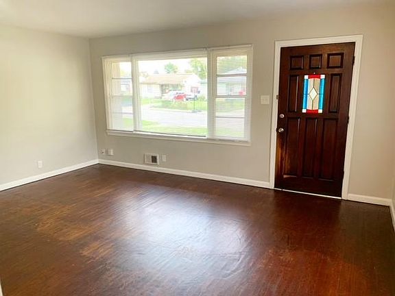 4th image of 3332 Manor Ct