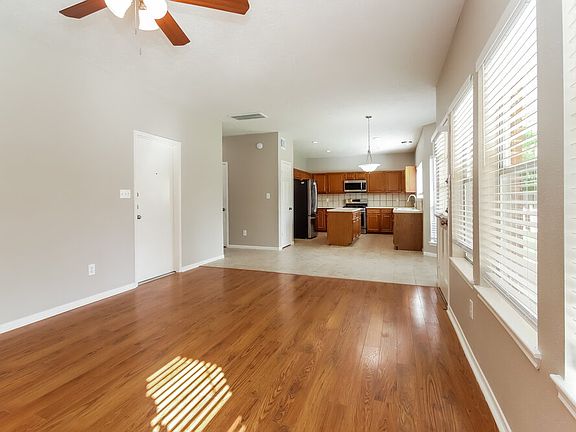5th image of 1207 Chesterwood Dr