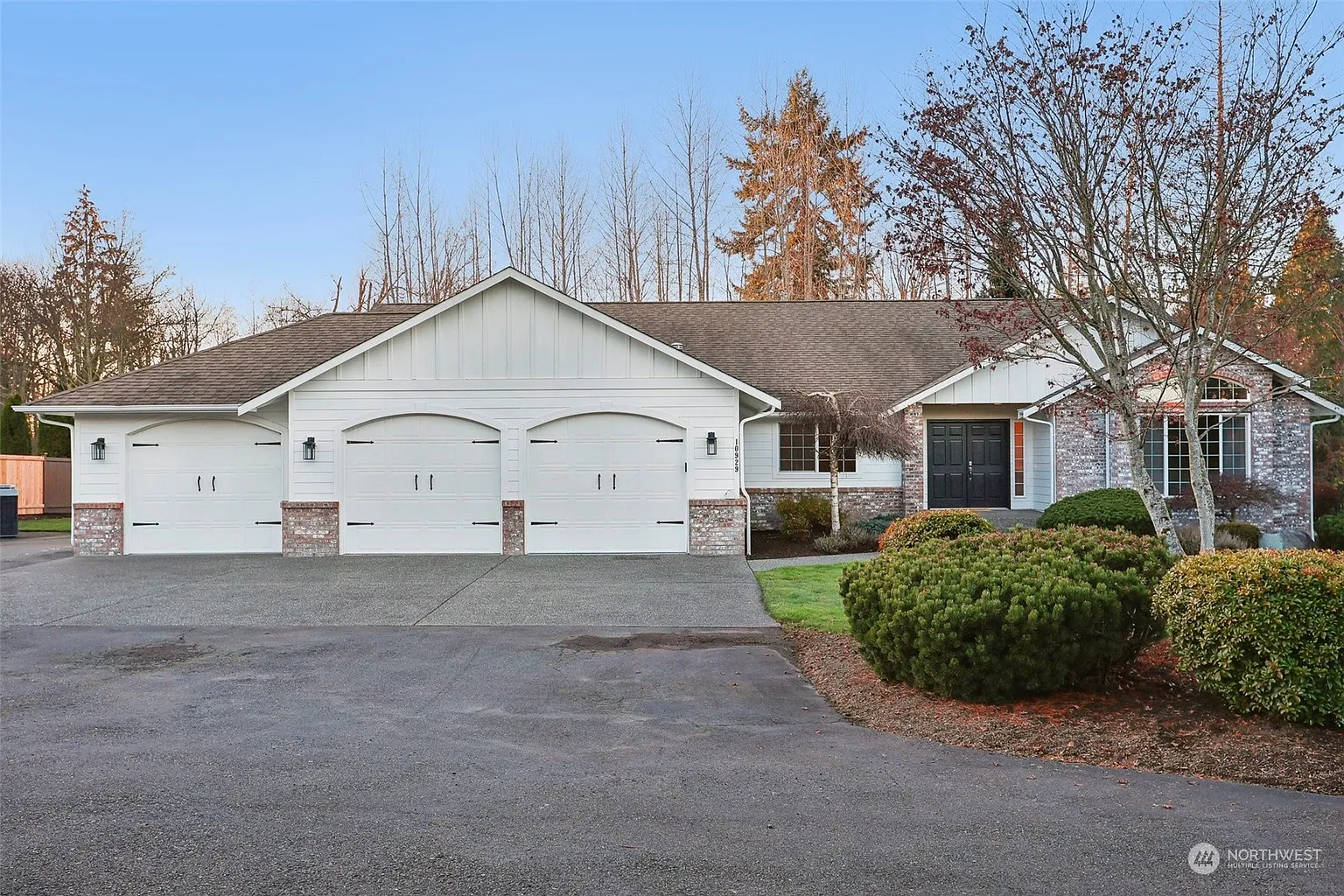 10929 36th Street NE photo 1
