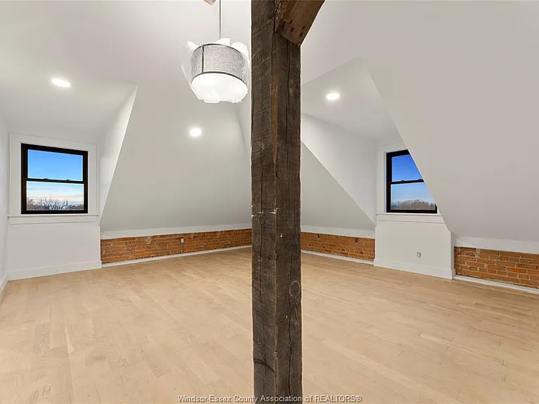 247 Brock St #401 — Photo 19