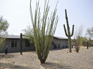 901 W Calle Dadivoso, Tucson, AZ 85704
