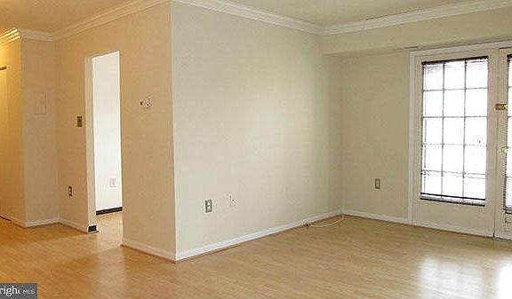 5th image of 430 N Armistead St APT 304