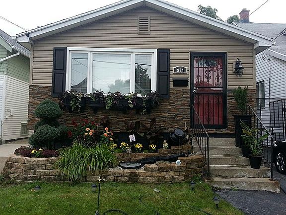2nd image of 974 Northland Ave