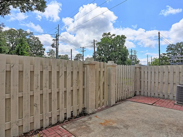 455 Mall Blvd #43 — Photo 46