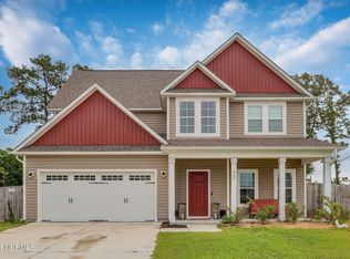 422 Duster Ln, Richlands, NC 28574
