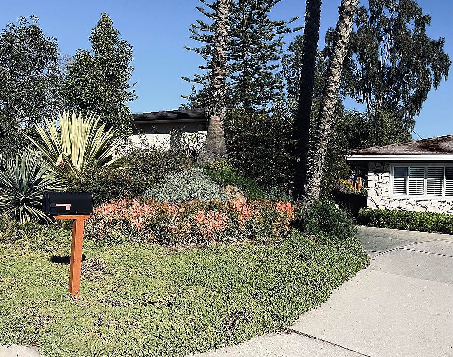 2nd image of 1242 Valle Vista Dr