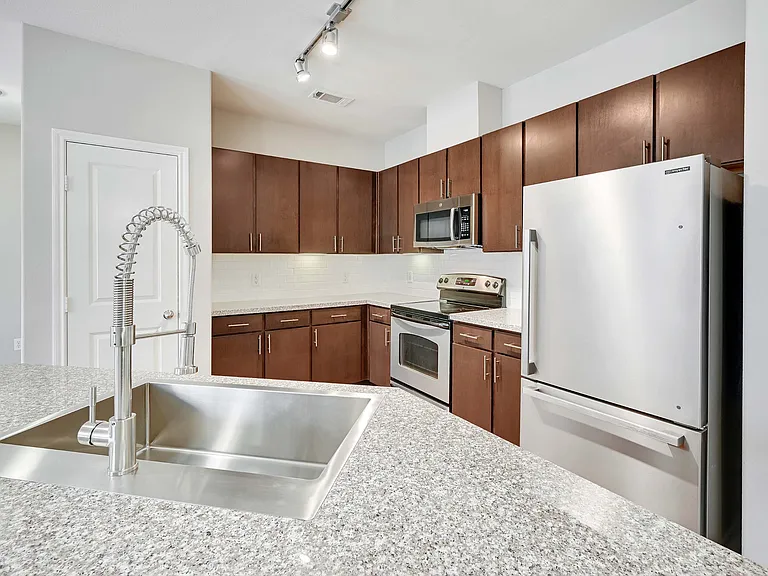 Greenhaven Apartments — Photo 13