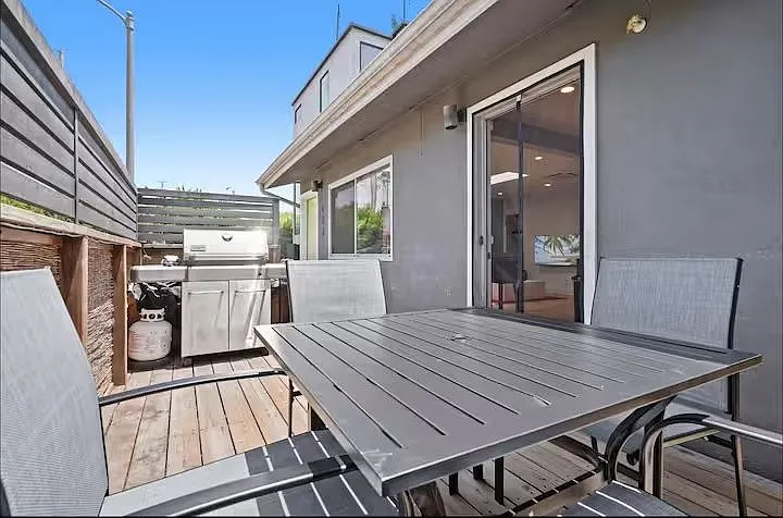 124 Thornton Pl — Photo 9