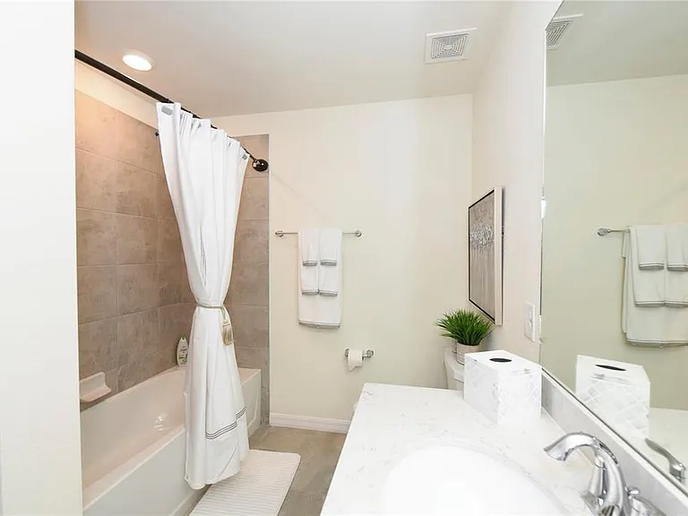 17810 Gawthrop St #101 — Photo 22