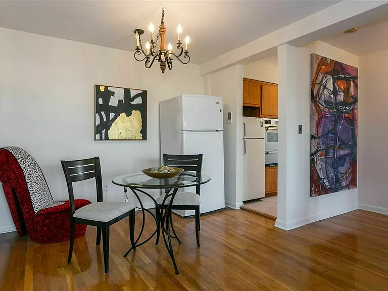 154 Bowers St #5A — Photo 7