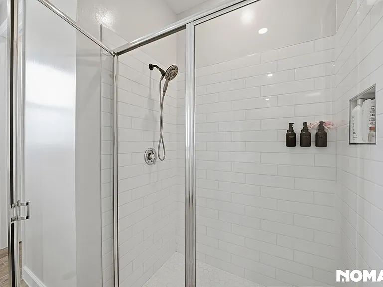 12220 SW Roma Cir — Photo 23