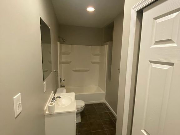 4th image of 3312 Amber St Floor 1