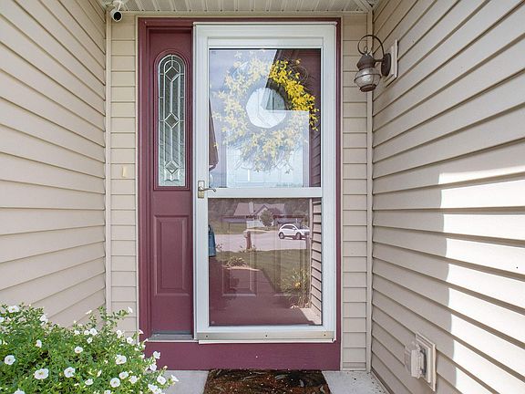 2nd image of 23956 Autumnview Ln