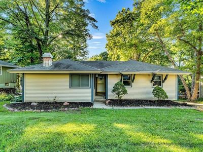 8012 NW Cadwallader Rd, Kansas City, MO, 64152