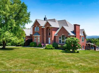 210 Ridge Rd, Marlboro, NY 12542