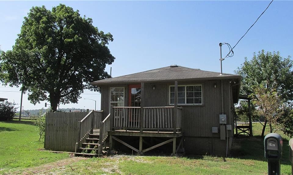 1st image of 2156 N Shiloh Dr