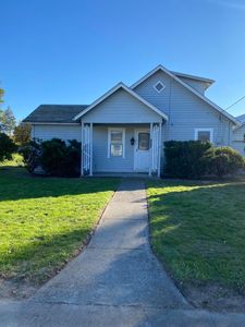 1013 SW L St, Grants Pass, OR, 97526