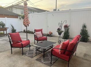 321 W Walnut St #2, Long Beach, NY 11561