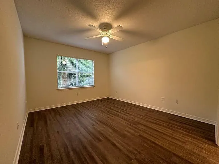 34 Las Roblas Grande Dr — Photo 11
