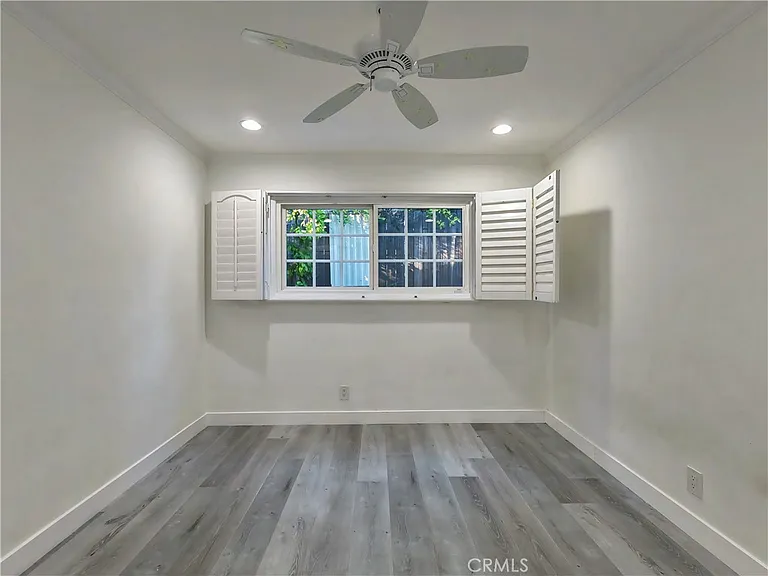 7049 Semrad Rd — Photo 35