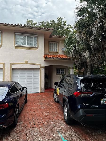 1st image of 11541 NW 44th St