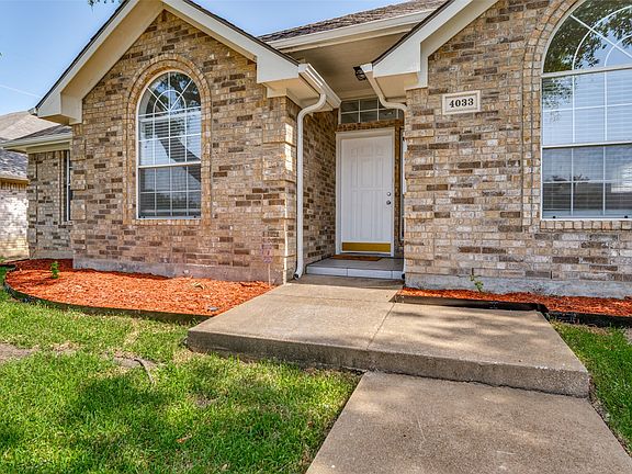 3rd image of 4033 Brazos Dr