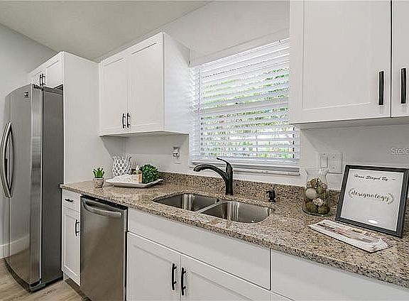 4th image of 5705 Garden Lakes Majestic #5705