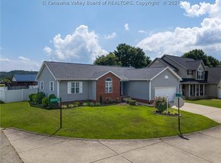 102 Woodstone Dr, Scott Depot, WV 25560