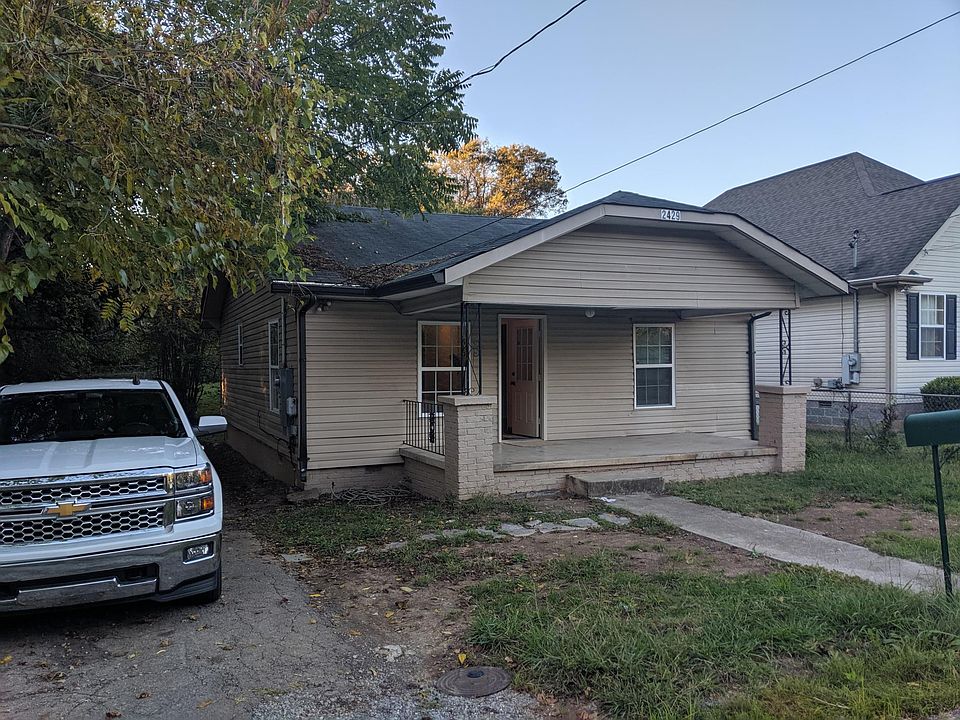 1st image of 2429 Selma Ave