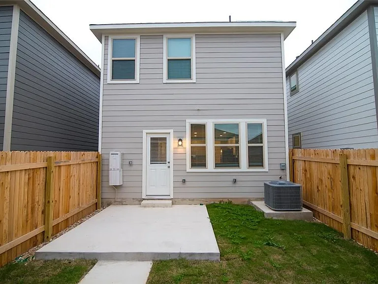 1732 Yaupon Grove Ln — Photo 19
