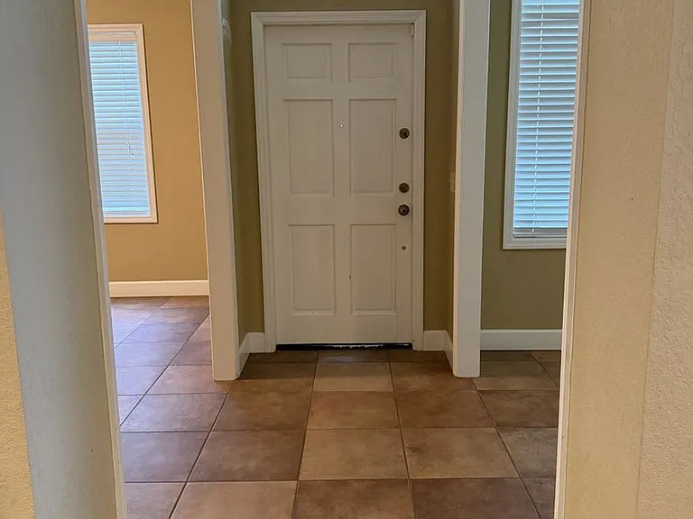 3613 S Summerlin Ave — Photo 3