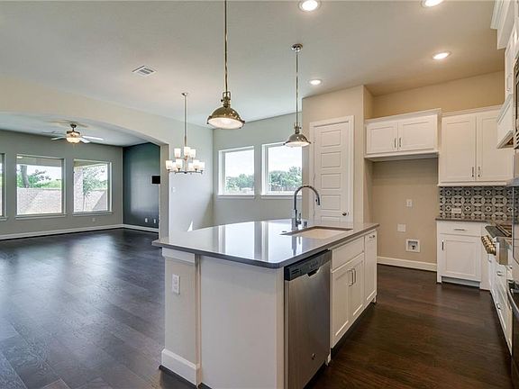 4th image of 3004 Kirwall Dr