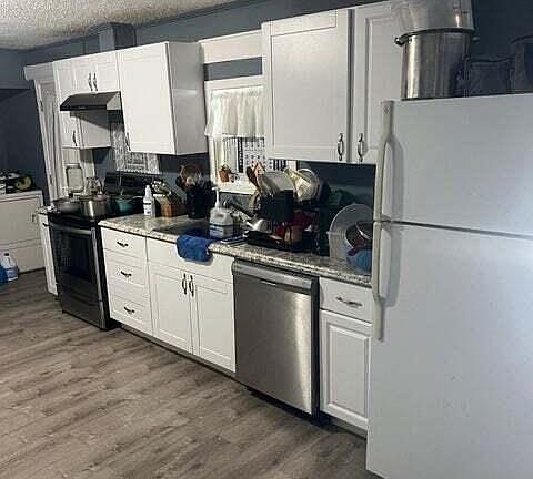 4th image of 2342 Grand Oaks Ln