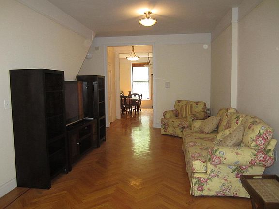 2nd image of 262 W 132nd St #1