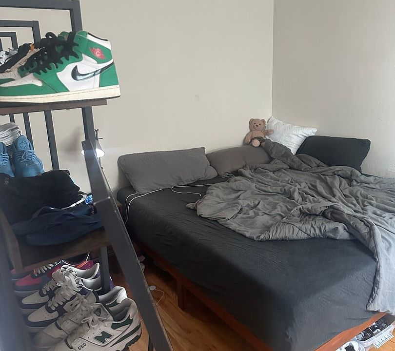2nd image of 506 E Broadway #1A