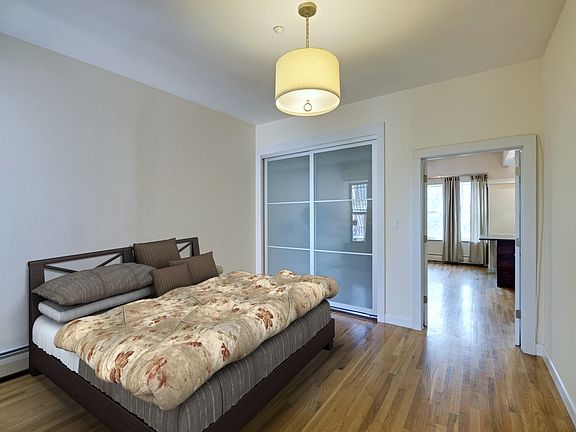 4th image of 233 Greene Ave APT 4B