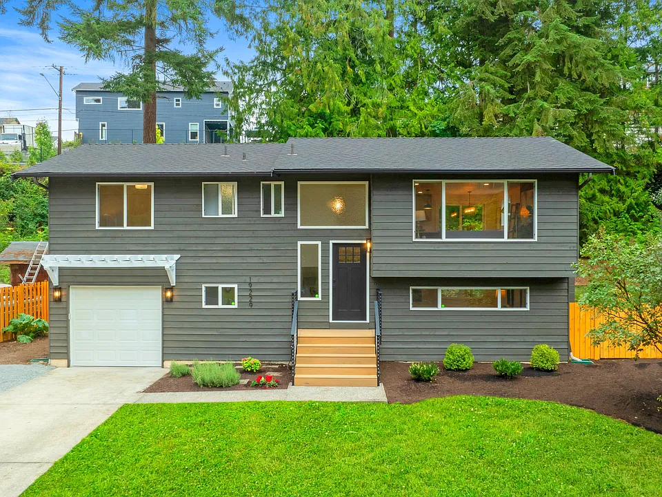 19229 34th Dr SE