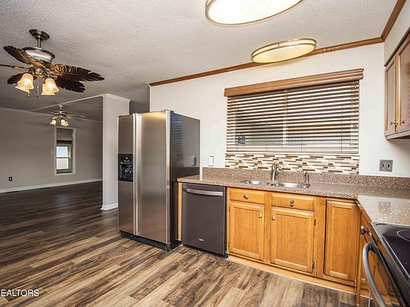4th image of 2681 Avery Cir