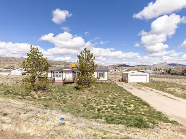924 Spring Valley Pkwy, Spring Creek, NV 89815